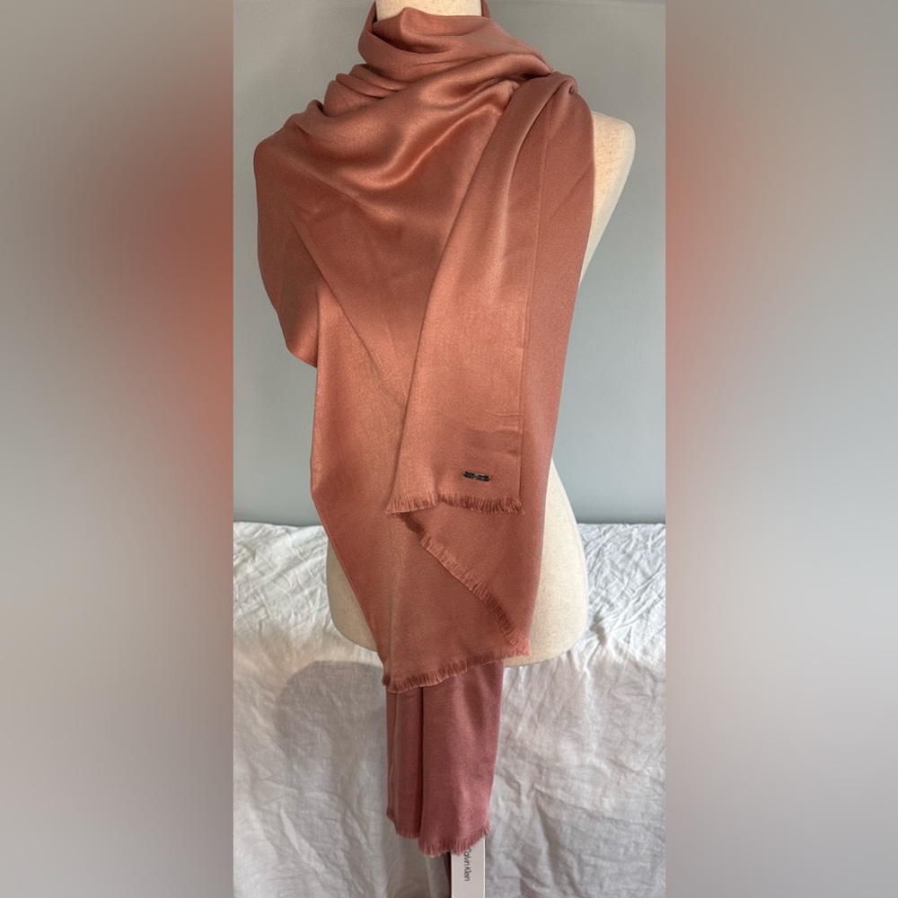 Calvin Klein Pink Silk Scarf Wrap - Picture 2 of 11